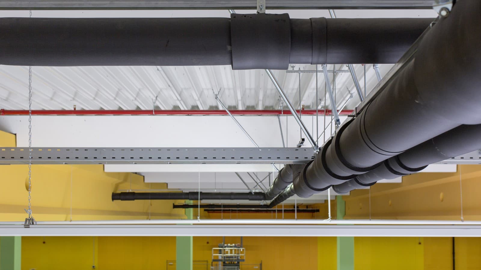 Geberit PE pipelines in a roof drainage system with Geberit Pluvia Geberit PE pipelines in a roof drainage system with Geberit Pluvia